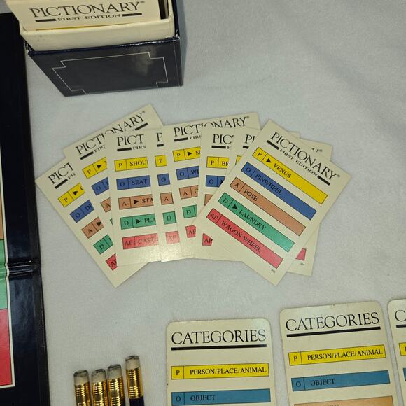 Pictionary First Edition Drawing Game 1985 Vintage Complete Original Pieces - Picture 7 of 16